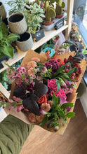 Load image into Gallery viewer, Autumnal Bouq
