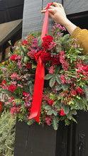 Load image into Gallery viewer, Etta Rose Wreath Workshop / BOTANICAL HOUSE
